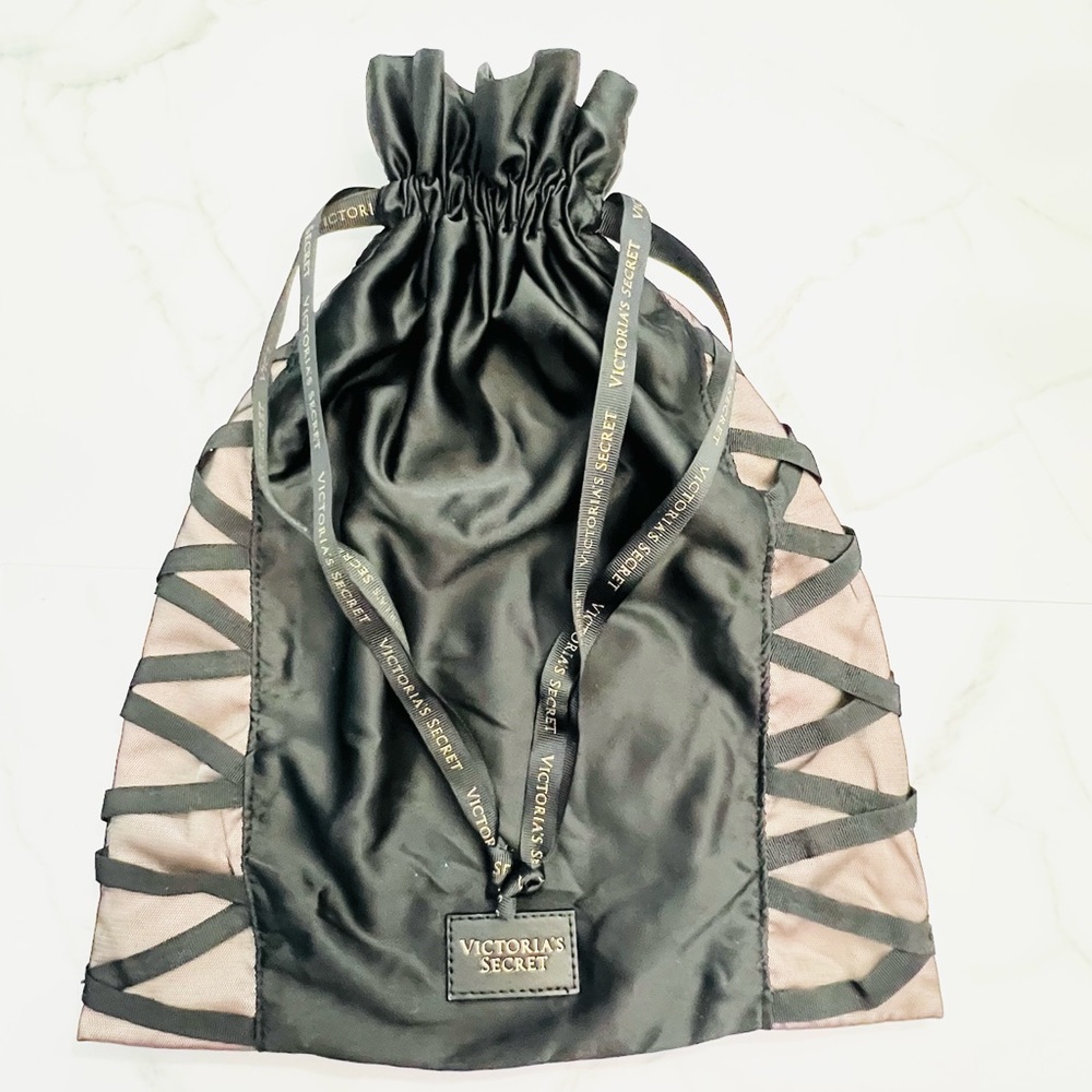 NWOT Victoria’s Secret Garment Bag